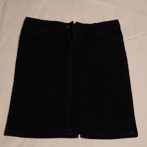 Tommy Hilfiger dark blue jean skirt - sz 4